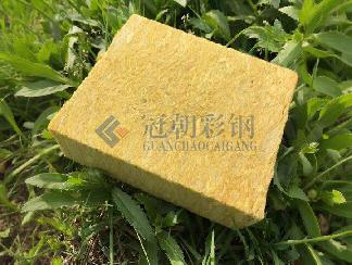 自建房中岩棉板的多样化用途探索